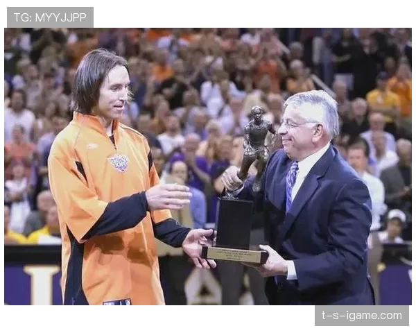 纳什率队逆袭夺冠,携手双MVP闪耀赛场 纳什率队逆袭夺冠,携手双MVP闪耀赛场