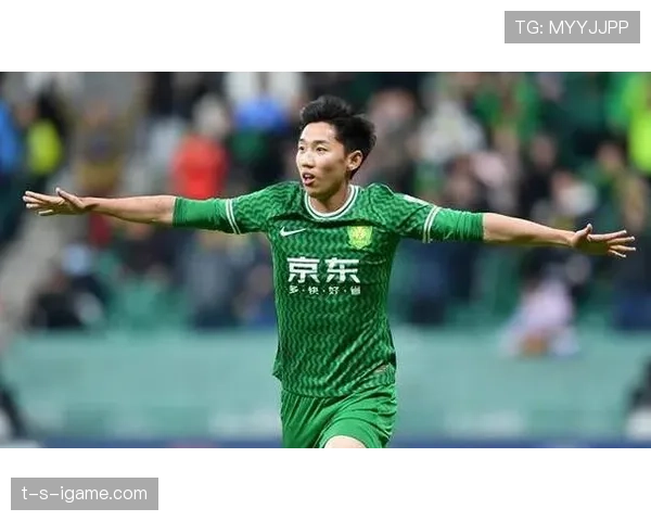J1联赛最佳射手本赛季状态回升，球迷讨论热烈