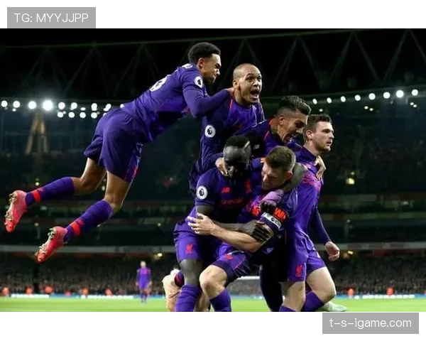 克洛普战术革命：快速传递与高位逼抢重塑现代足球格局