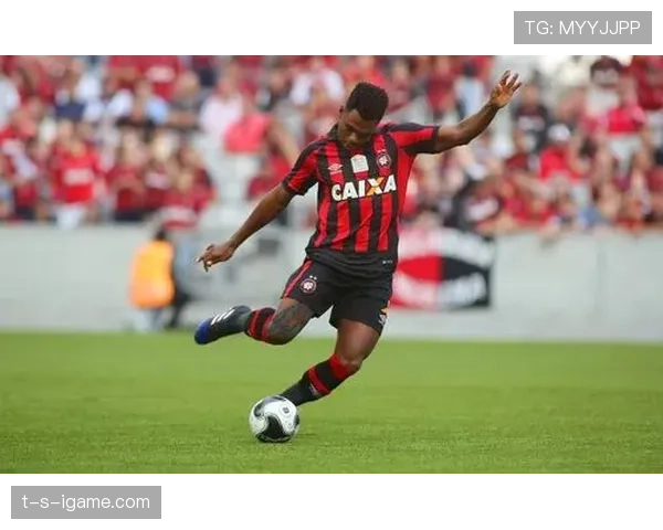 马赫雷斯状态回暖，展现全面技术实力助力球队争夺赛季佳绩